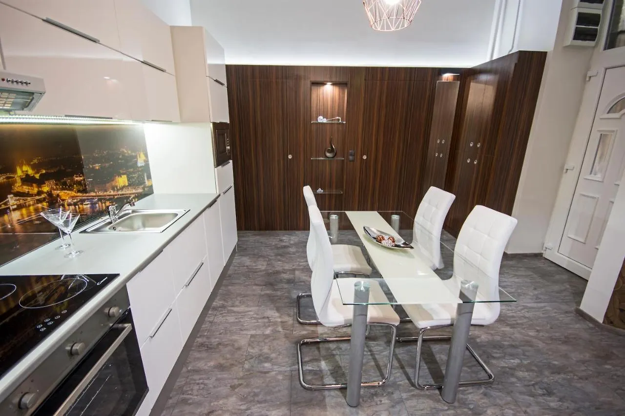 Dolce Vita Lux Budapest Apartment
